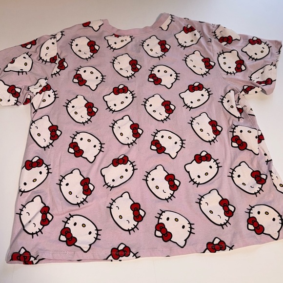 Sanrio Hello Kitty Tshirt 2x - Picture 3 of 5